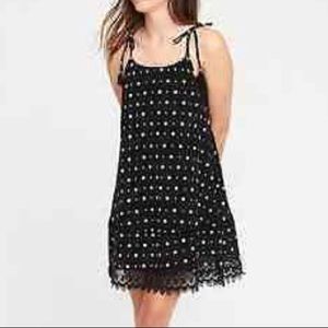 Old Navy Tie-shoulder Swing Dress in Black